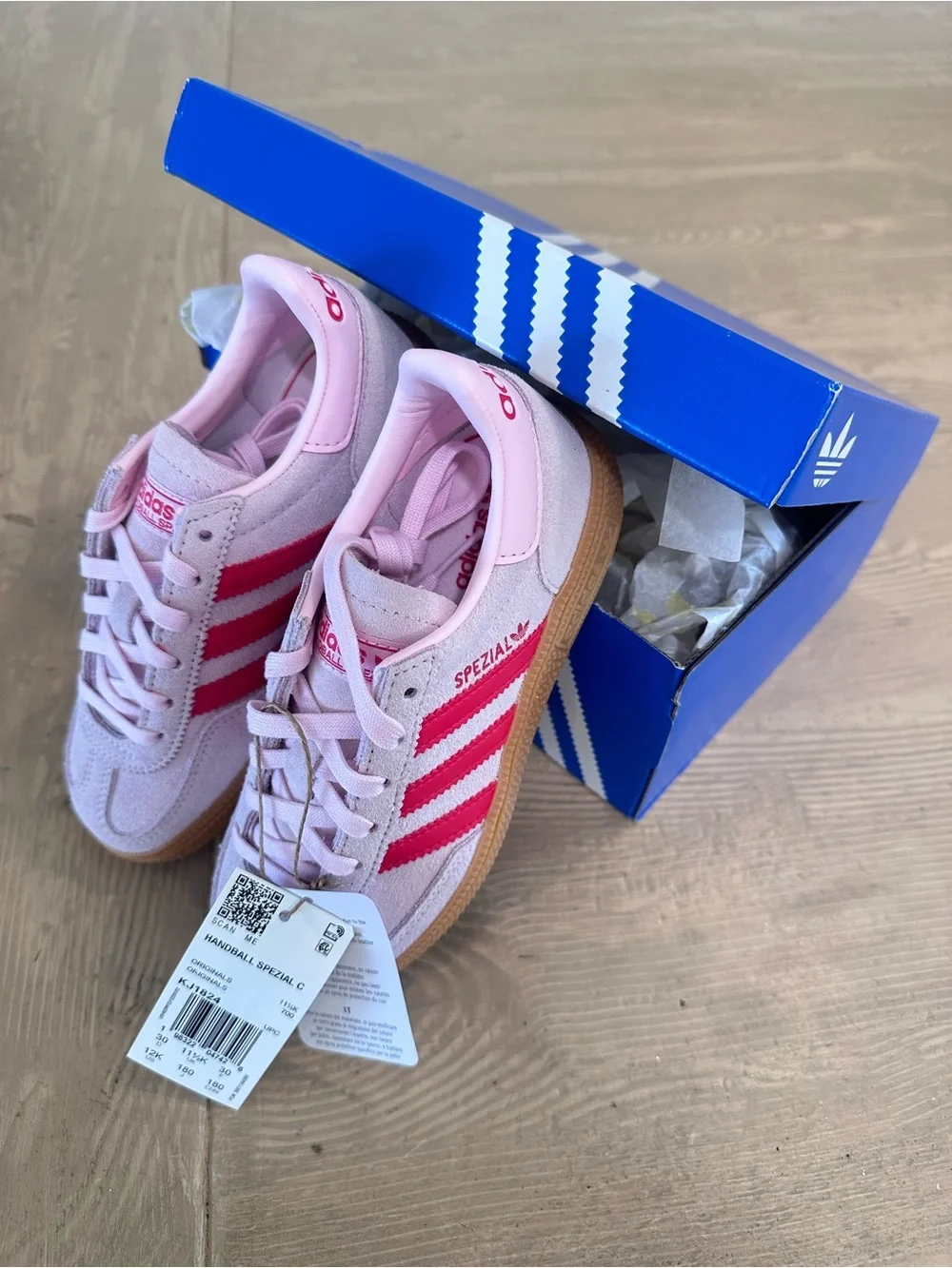 *NWT* Adidas Originals Kids Handball Spezial Sneakers - Pink/Red